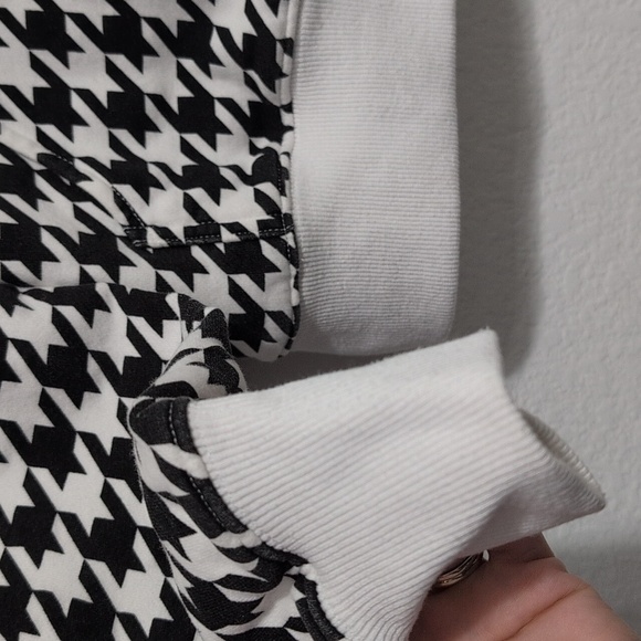 Aqua x Scout the City Houndstooth Black and White Semi Cropped Hoodie XS - Picture 5 of 8